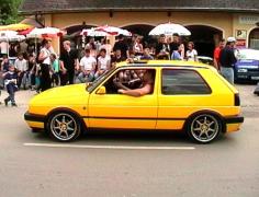 Golf_Yellow.jpg